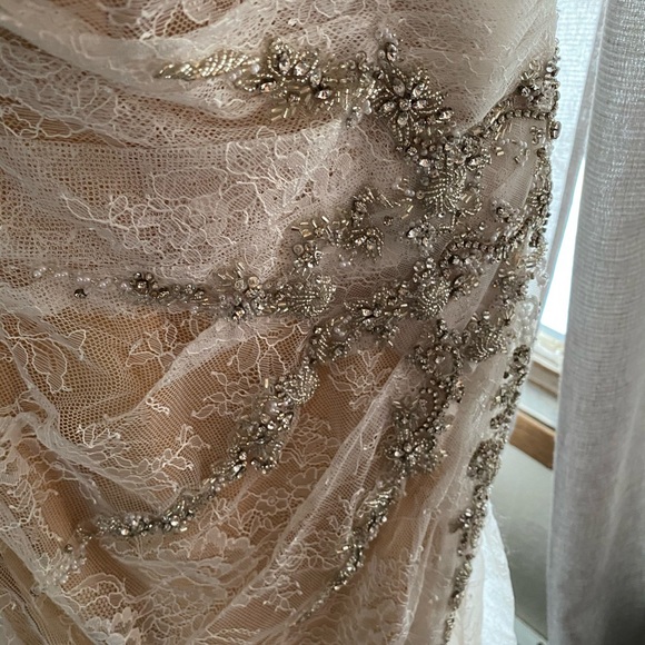 $1,485 NWT Lace Wedding Bridal Dress - Picture 5 of 16